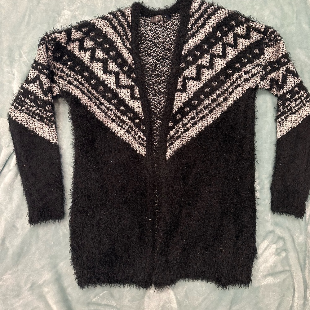 MAK soft cozy fuzzy cardigan xs-measures to medium. P2P 23” by MAK sweaters